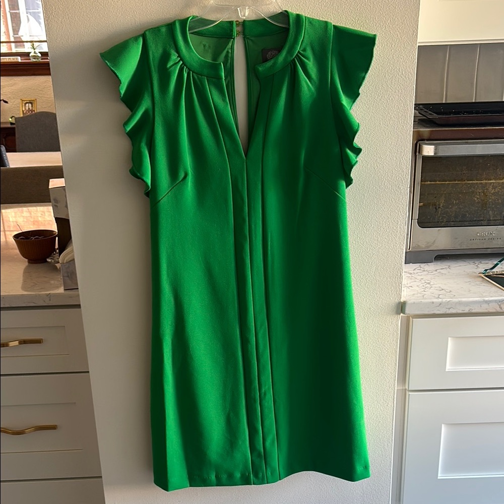 Vibrant Kelly Green Dress with Ruffle Sleeves